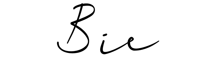 Quartila Regular  Free Fonts Download